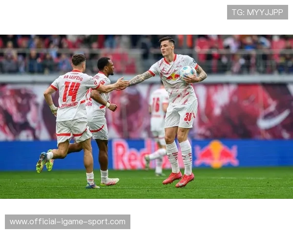 曼联锋线新星谢什科爆发，年轻力量撑起未来